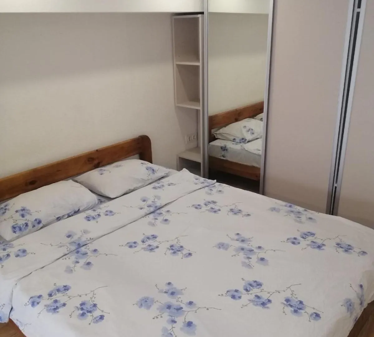 Smart House 11 Apartment Kyiv